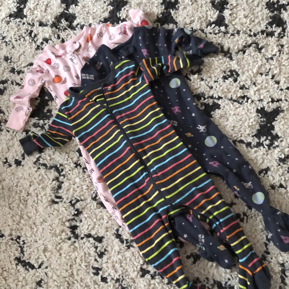 LOT of old navy footed PJs